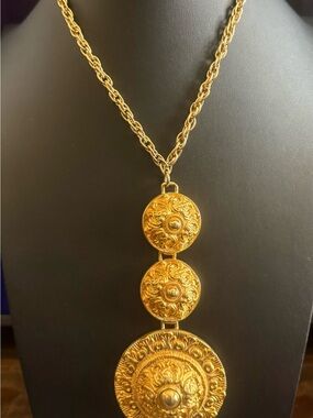 Vintage Gold-Tone Three Medallion Pendant Necklace - Women Jewelry
